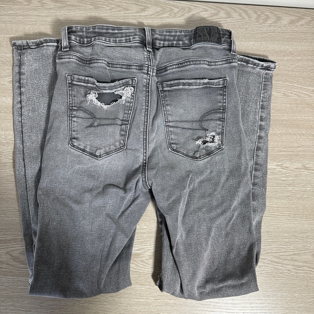 American Eagle Gray Ripped Skinny Jegging Jeans Women’s Size 4 Short - Picture 2 of 5